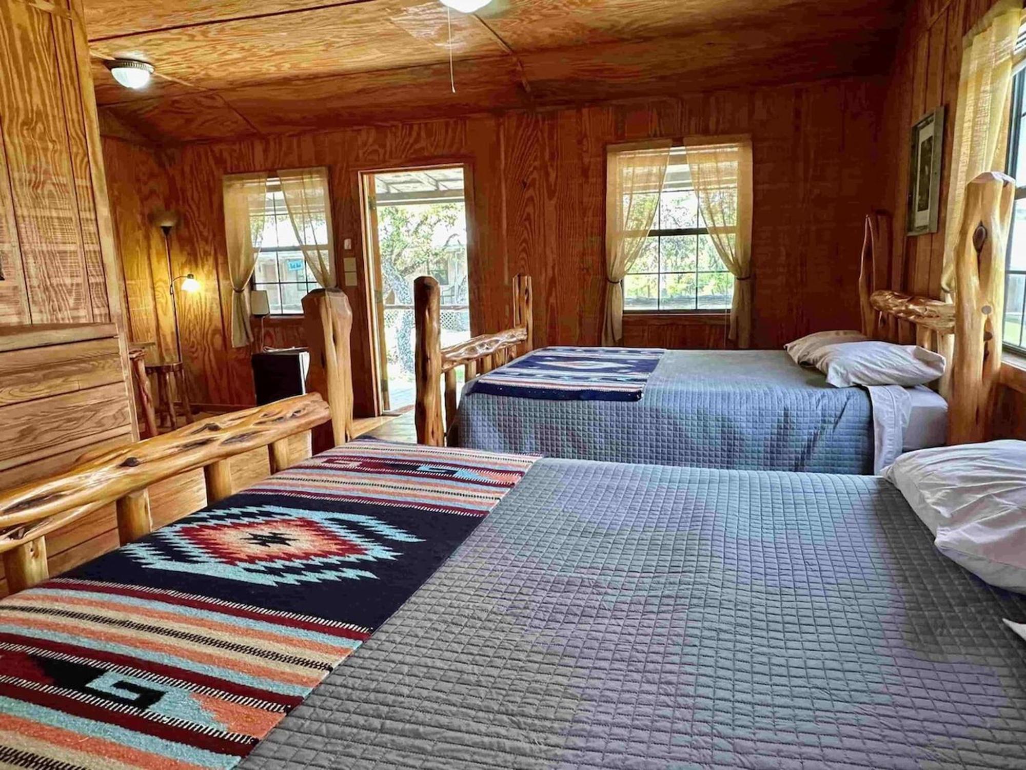 Crc Ranch Retreat Hotel Bandera Værelse billede